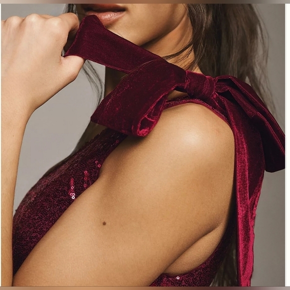 Geisha Designs x Anthropologie One-Shoulder Fit & Flare Sequin Mini, DARK RED, 6 - Picture 5 of 10